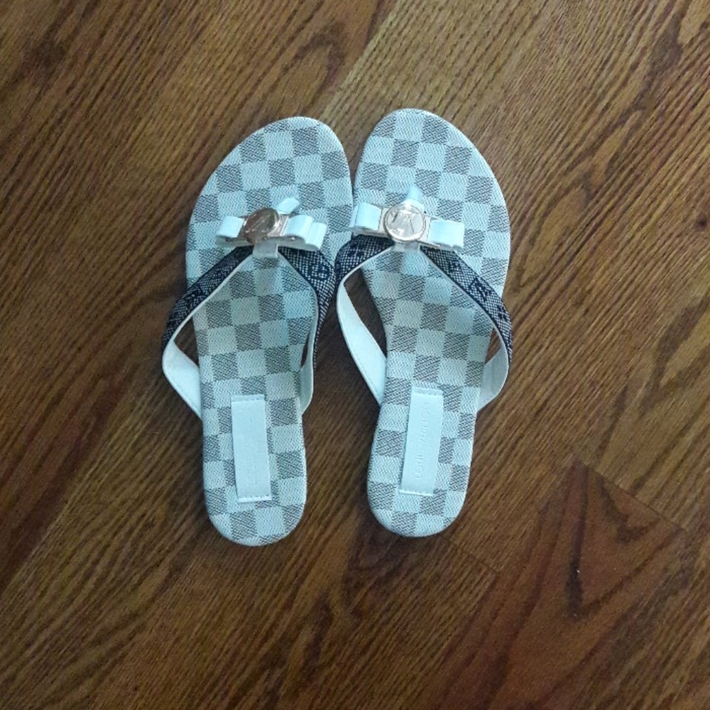 Flip flops